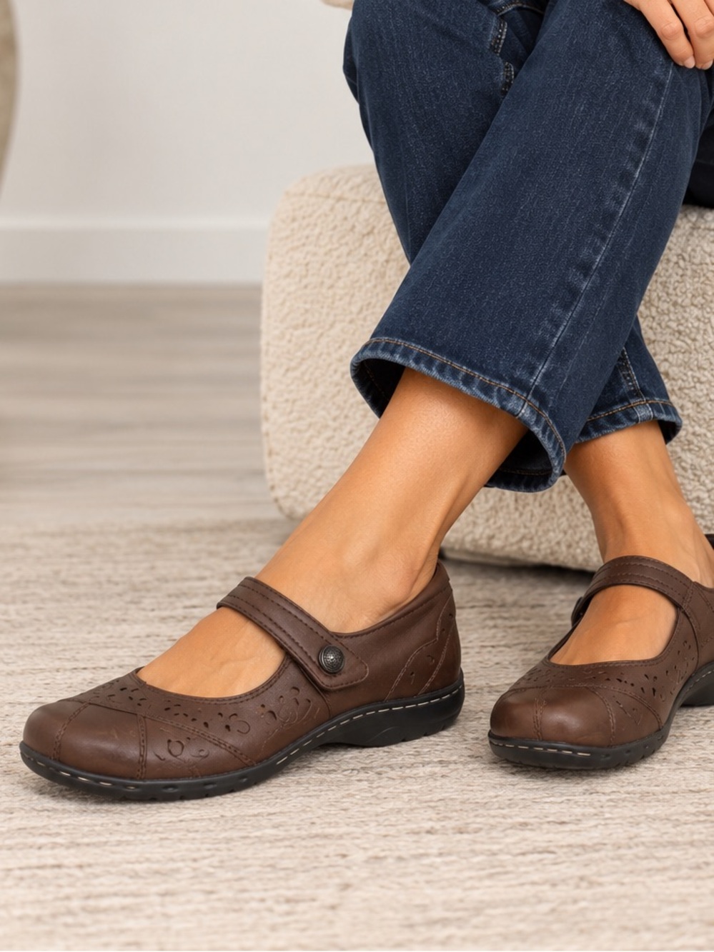 Cobb Hill by New Balance Brown Leather Mary Jane Flats – Women’s 10M
